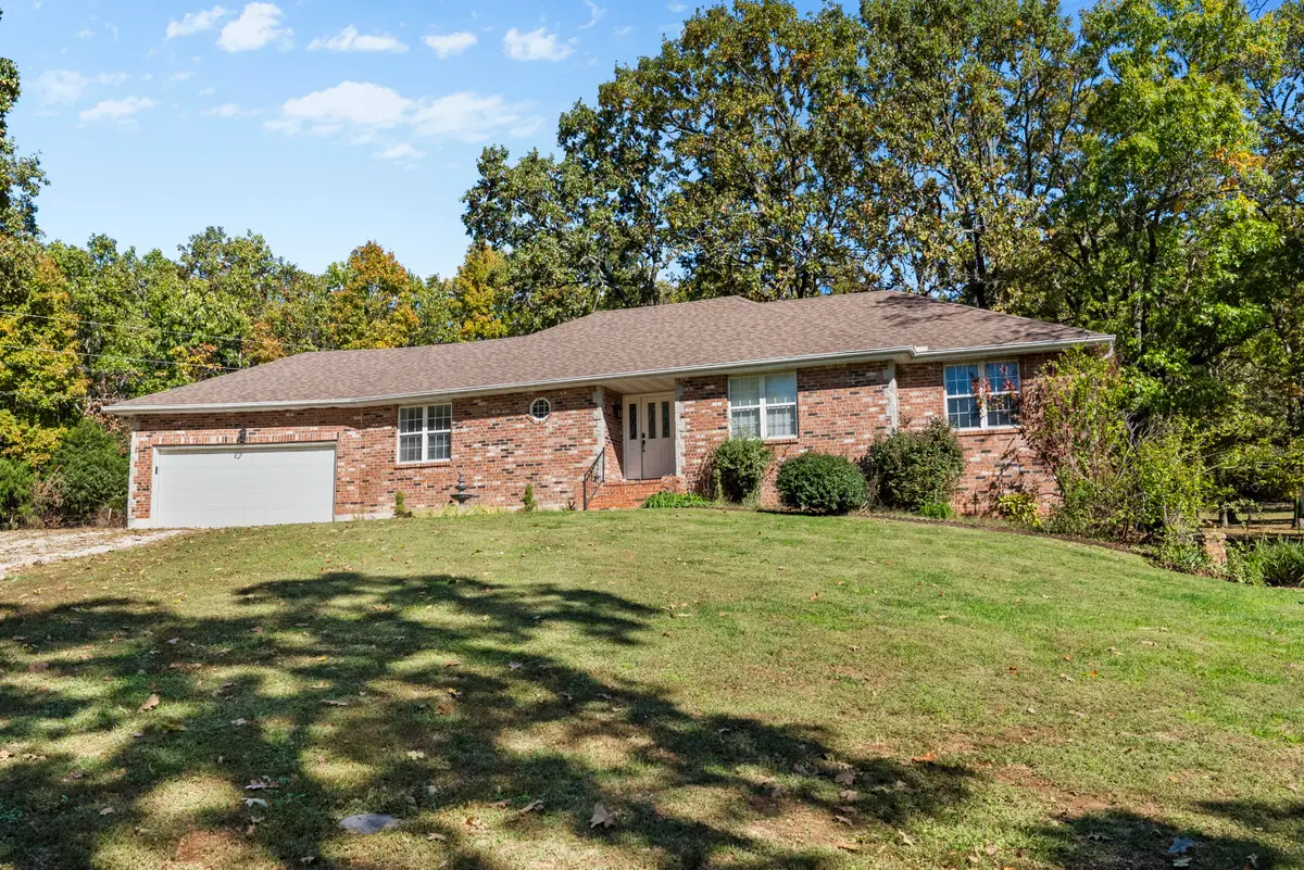 1740 N Pine Street, Marshfield, MO 65706 - Image #1