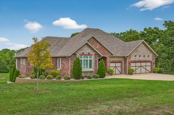 215 Jameson Drive, Ozark, MO 65721