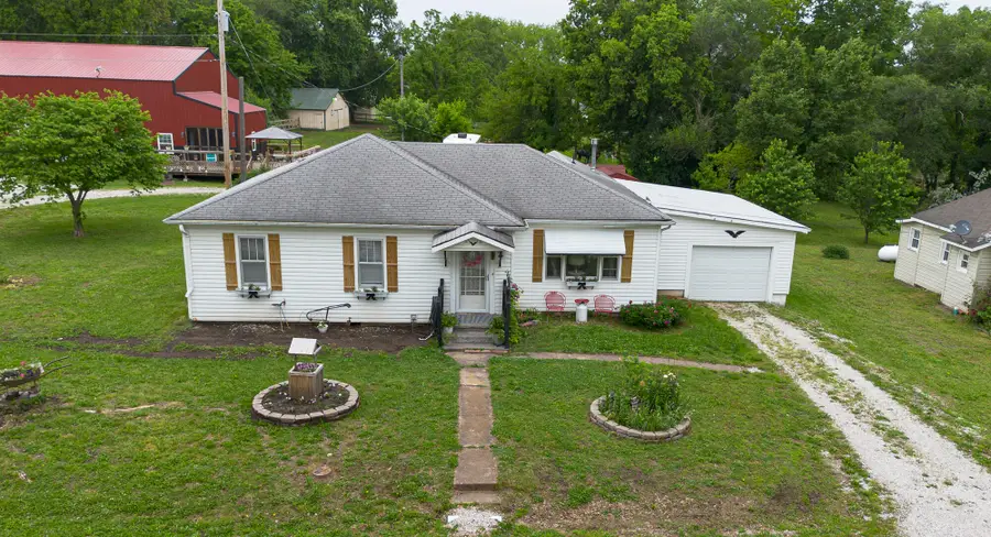 205 N Jefferson Street, Humansville, MO 65674 - Image #2