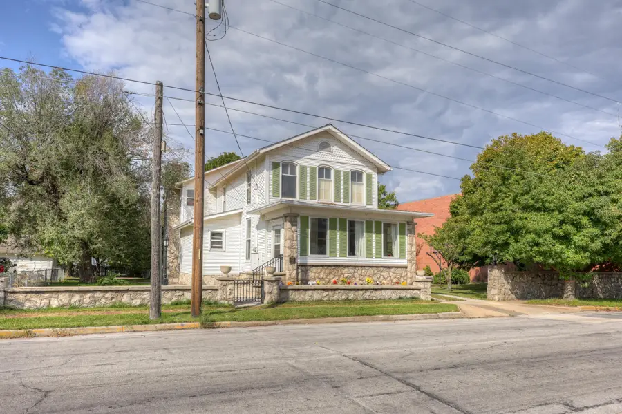 210 N Jefferson Street, Neosho, MO 64850 - Image #3