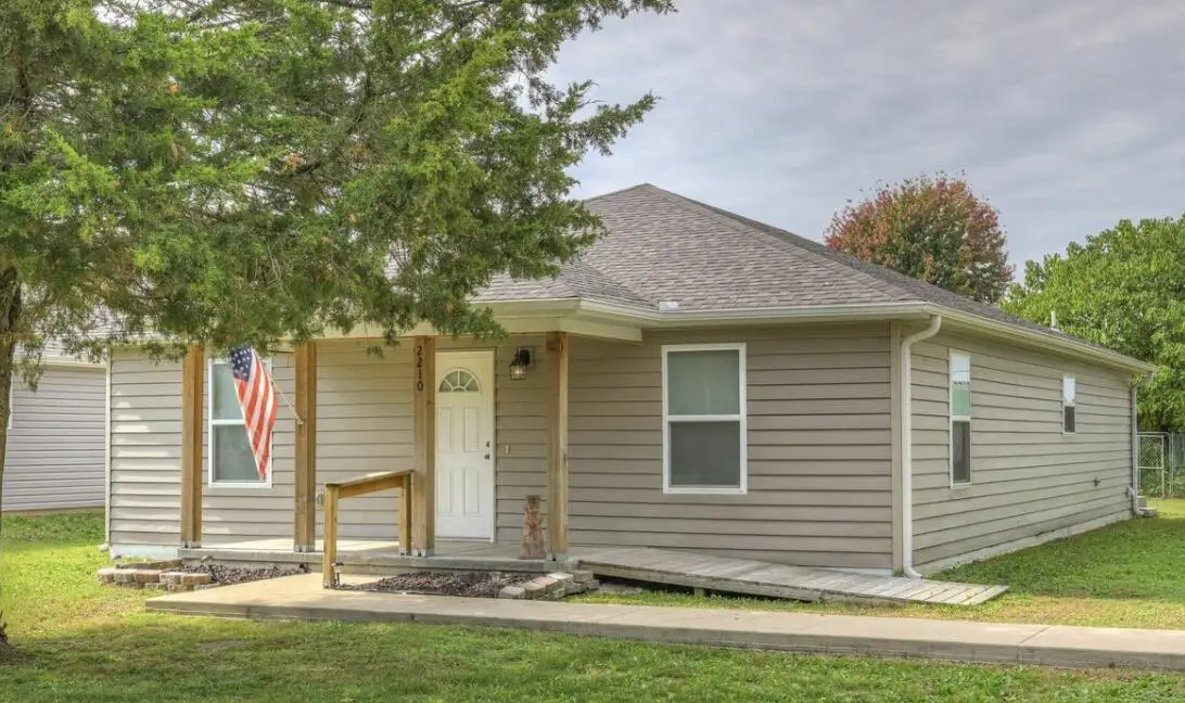 2210 S Willard Avenue, Joplin, MO 64804 - Image #1