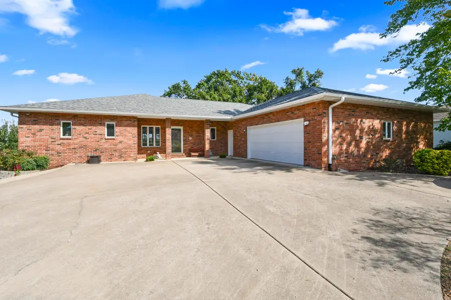 244 Holly Street, Ridgedale, MO 65739 - Image #2