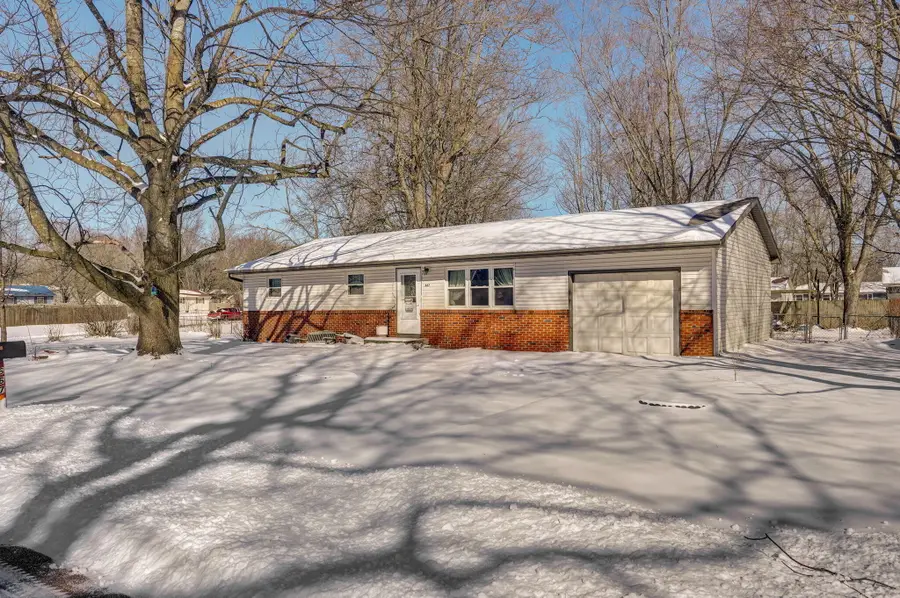 667 W Elm Street, Aurora, MO 65605 - Image #3