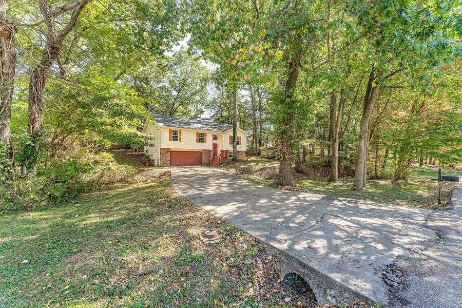 5644 S Honeysuckle Lane, Battlefield, MO 65619 - Image #2