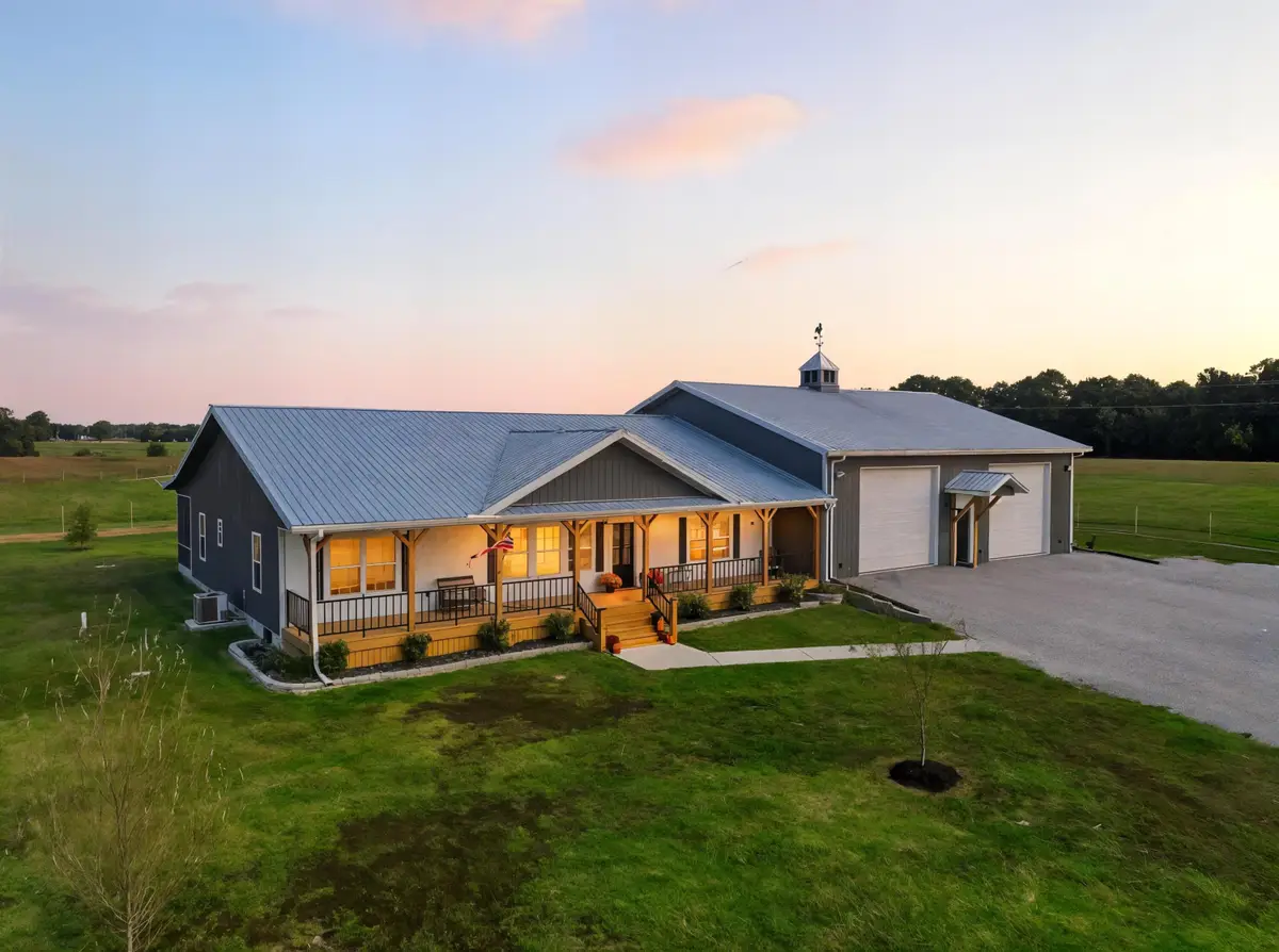 7642 Holly Road, Neosho, MO 64850 - Image #1