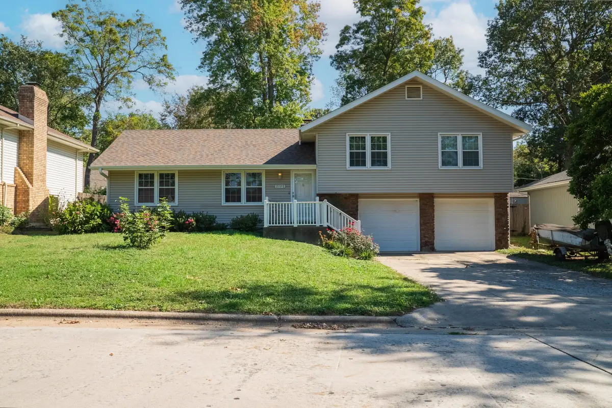 2126 S Wellington Avenue, Springfield, MO 65807 - Image #1