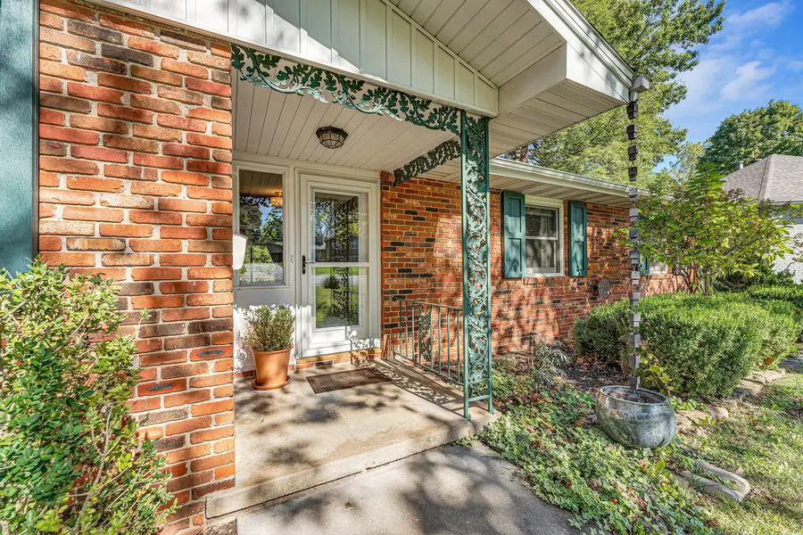 2413 S Claremont Circle, Springfield, MO 65804 - Image #2