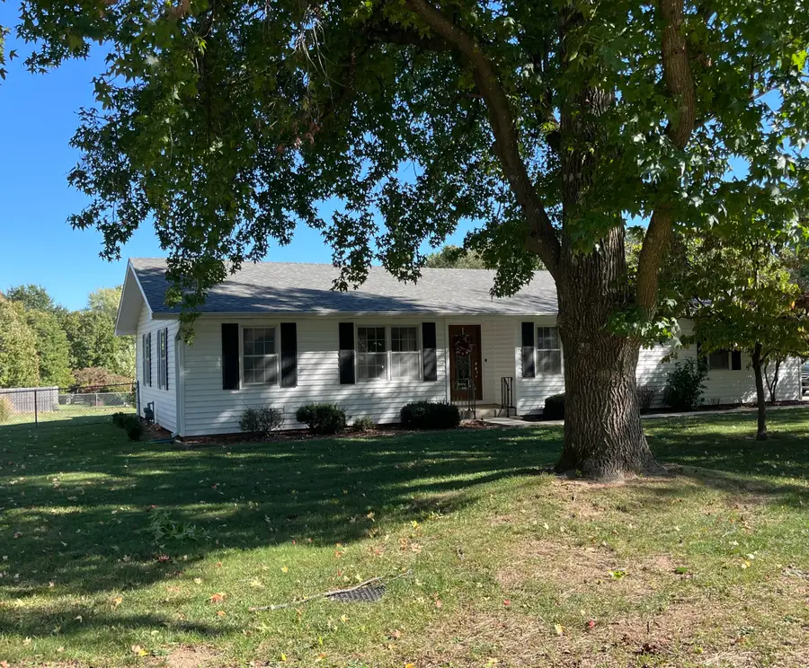 1220 Tyler Street, Aurora, MO 65605 - Image #2