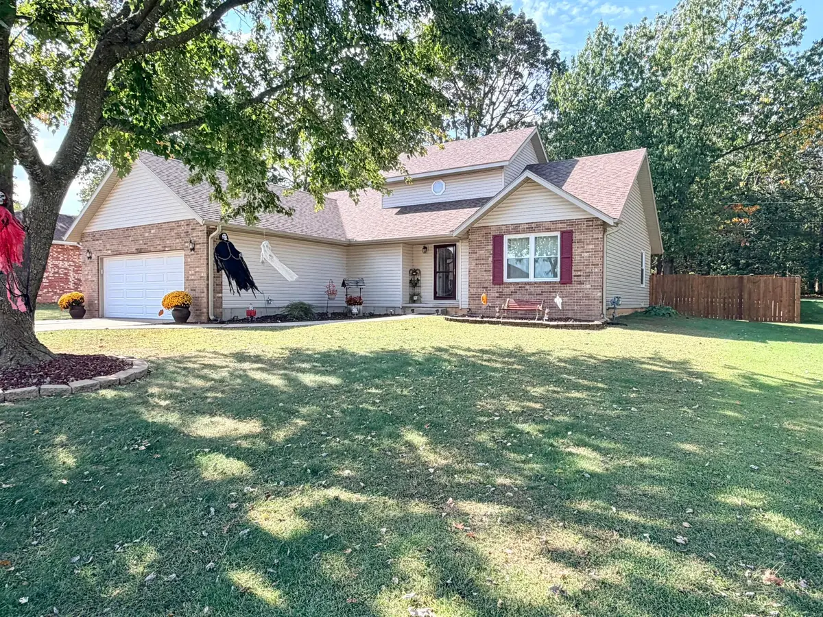 1605 Mary Lane, Aurora, MO 65605 - Image #1