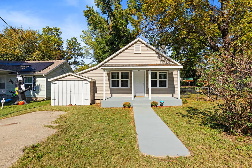 105 E 3rd Street, Diamond, MO 64840 - #1