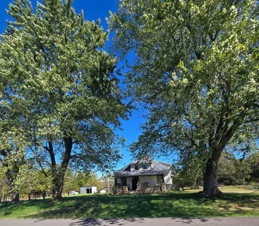 1122 N Buffalo Street, Marshfield, MO 65706 - Image #2