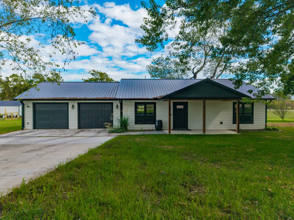 912 Posey Street, Ava, MO 65608 - Image #1