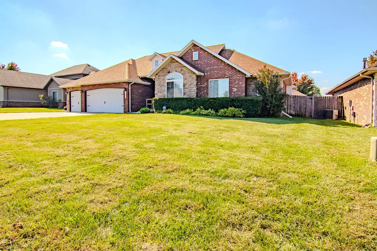 1515 S Natchez Road, Republic, MO 65738 - #1