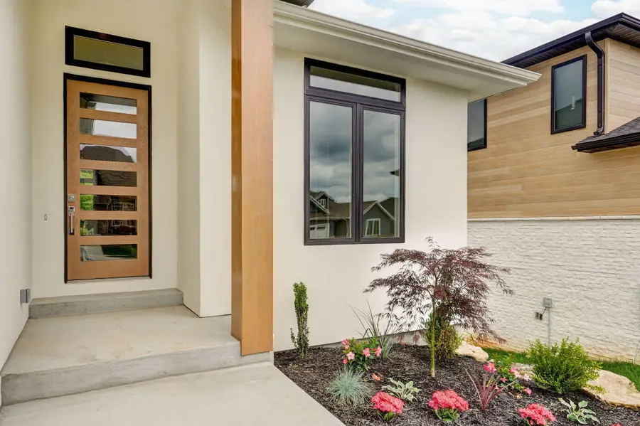 3725 E Woodhue Street, Springfield, MO 65802 - Image #2