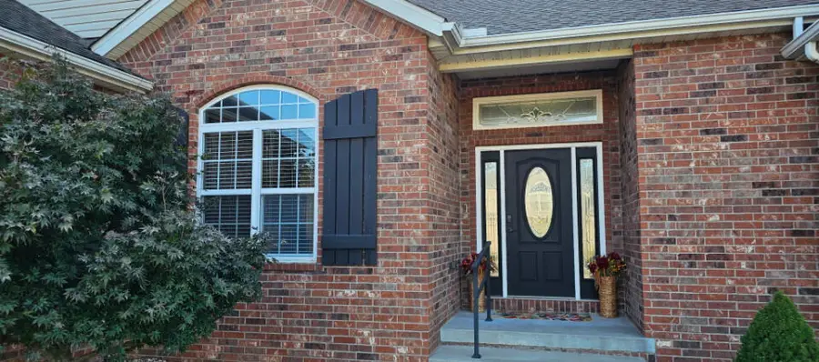 704 Silver Oaks Drive, Carl Junction, MO 64834 - #2