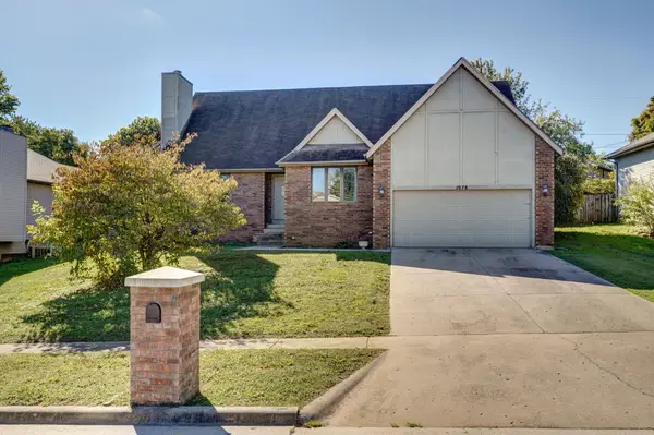 1978 W Williamsburg Street, Springfield, MO 65810