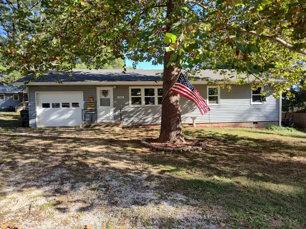 608 N Terrace Lane, Stockton, MO 65785