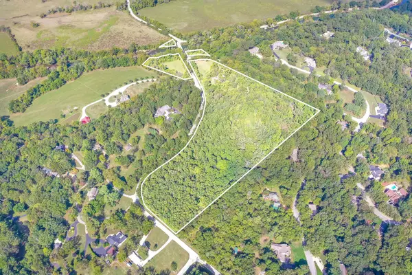 4441 E Farm Road 166, Springfield, MO 65809