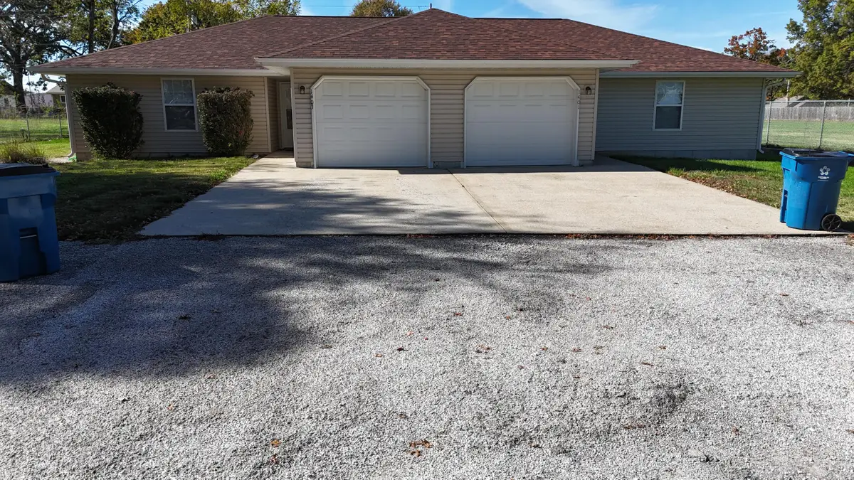 1401 &1403 S Clark Avenue, Bolivar, MO 65613 - #1