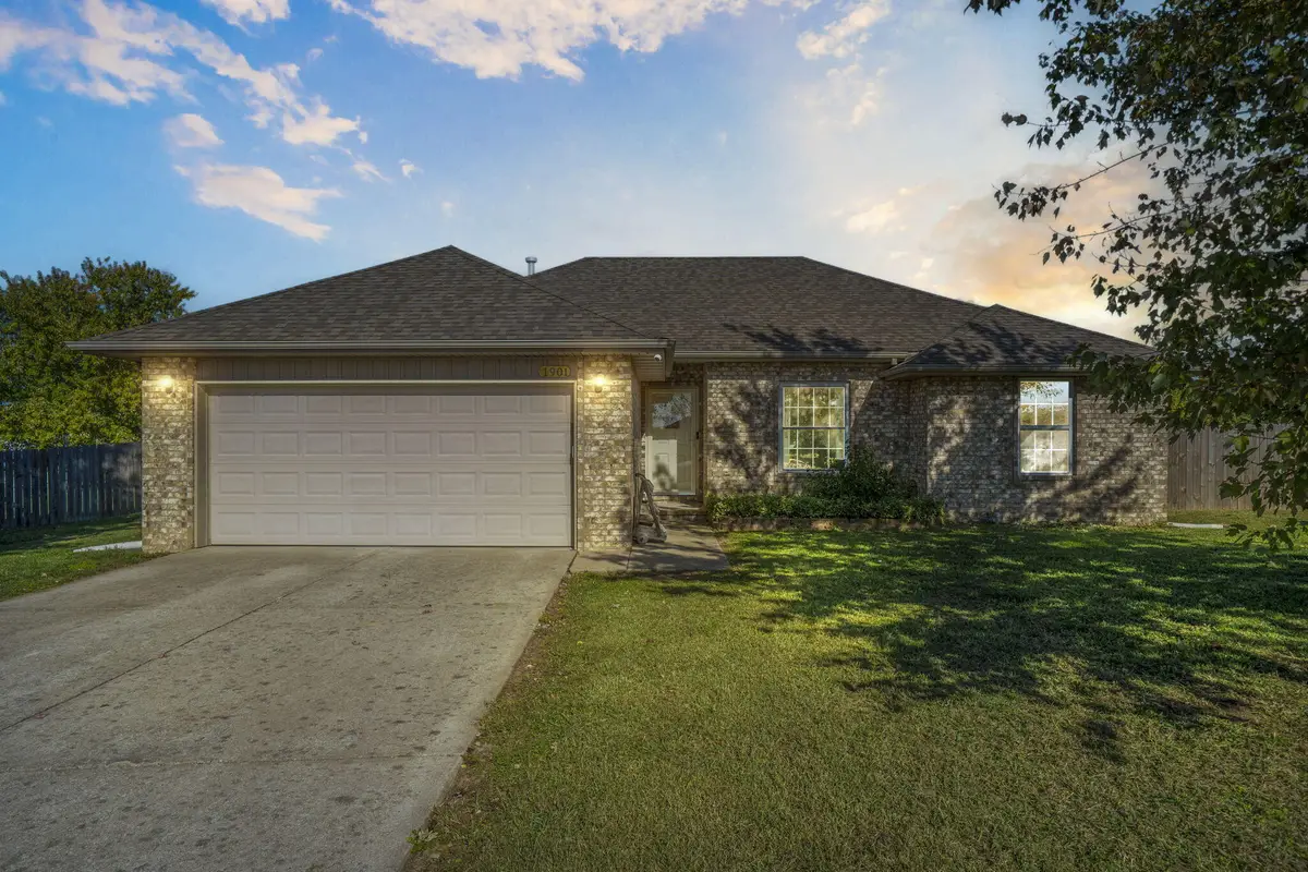 1901 E Overland Drive, Ozark, MO 65721 - Image #1