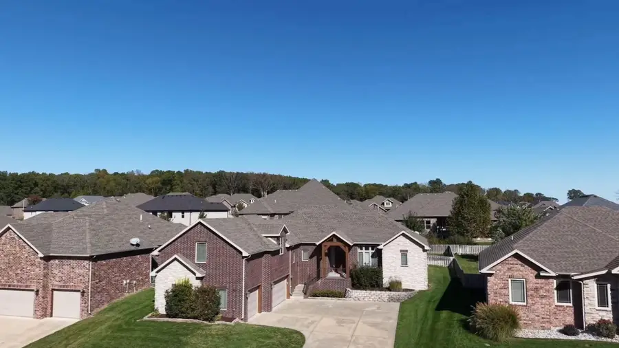 1976 N Citation Avenue, Springfield, MO 65802 - Image #2