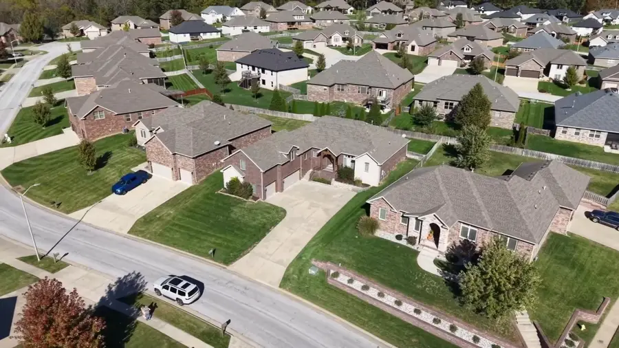 1976 N Citation Avenue, Springfield, MO 65802 - Image #3