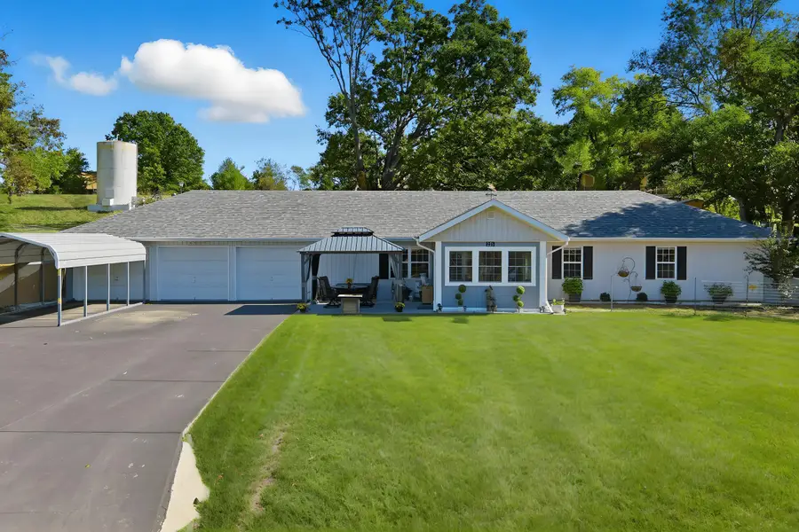 226 Hunt Club Circle, Galena, MO 65656 - Image #2