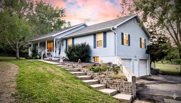 1875 E 350 Road, El Dorado Springs, MO 64744