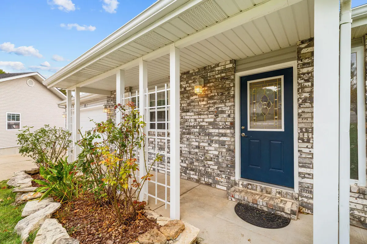 180 Ashford Drive, Hollister, MO 65672 - Image #1