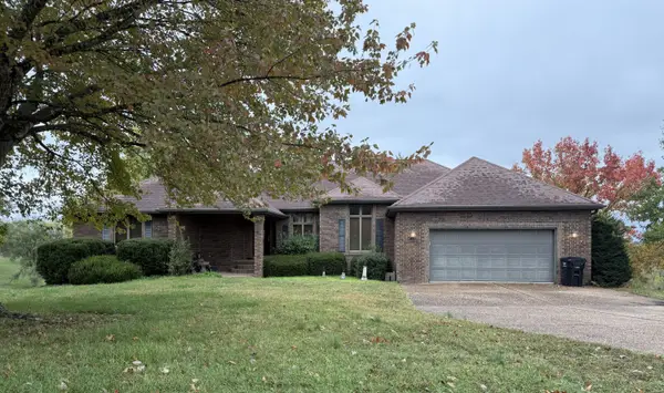 201 W River Bluff Drive, Ozark, MO 65721