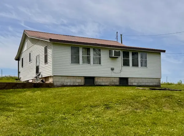 205 W Hamilton Avenue, Ava, MO 65608