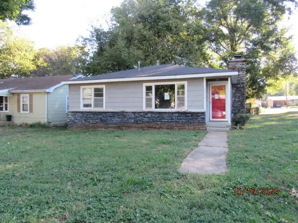 1858 S Franklin Avenue, Springfield, MO 65807