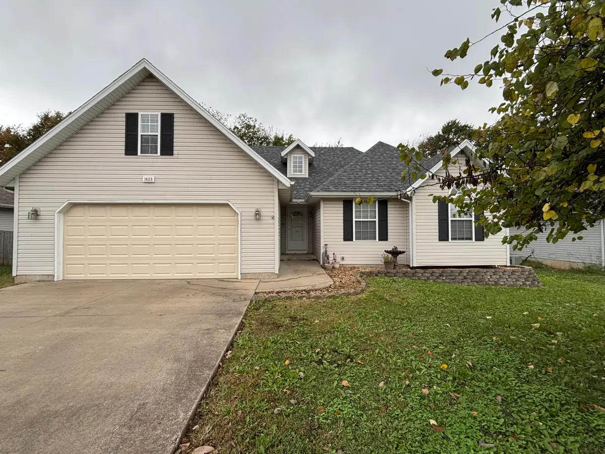 1623 S Burks Avenue, Springfield, MO 65807 - Image #1