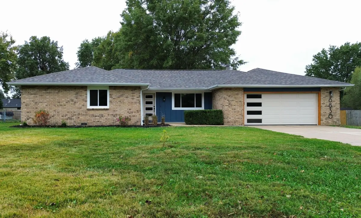 6830 W Lone Oak Street, Springfield, MO 65803 - Image #1