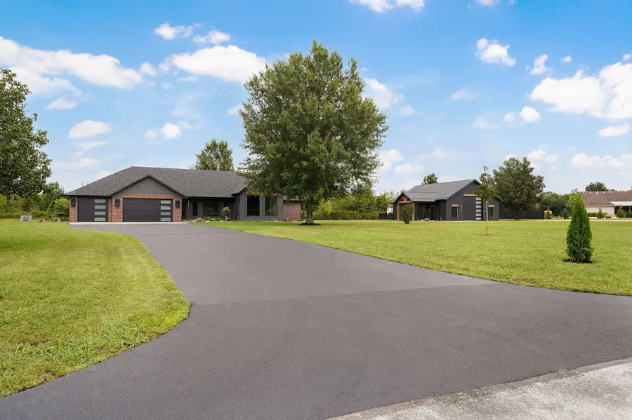 1781 W Riverdale Drive, Nixa, MO 65714 - Image #2