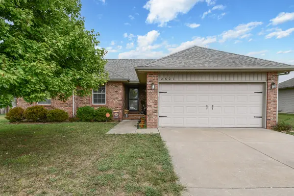 2601 W Garton Road, Ozark, MO 65721