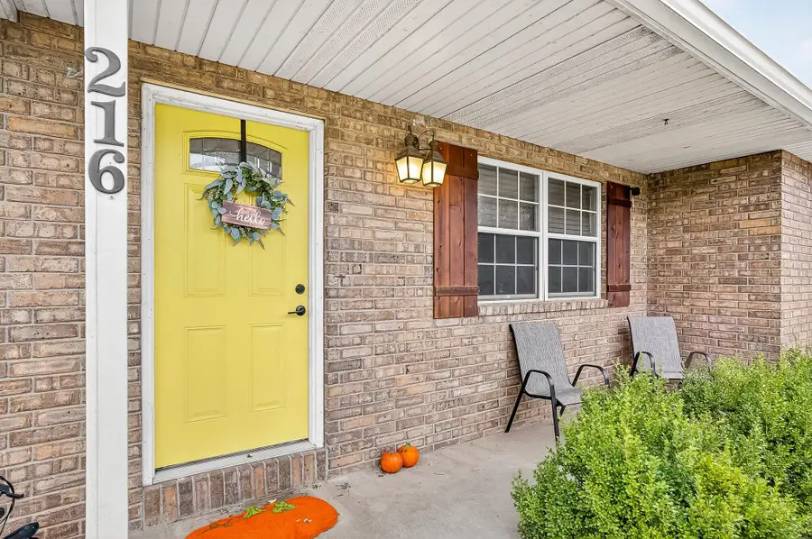 216 Country Lane, Mount Vernon, MO 65712 - Image #2