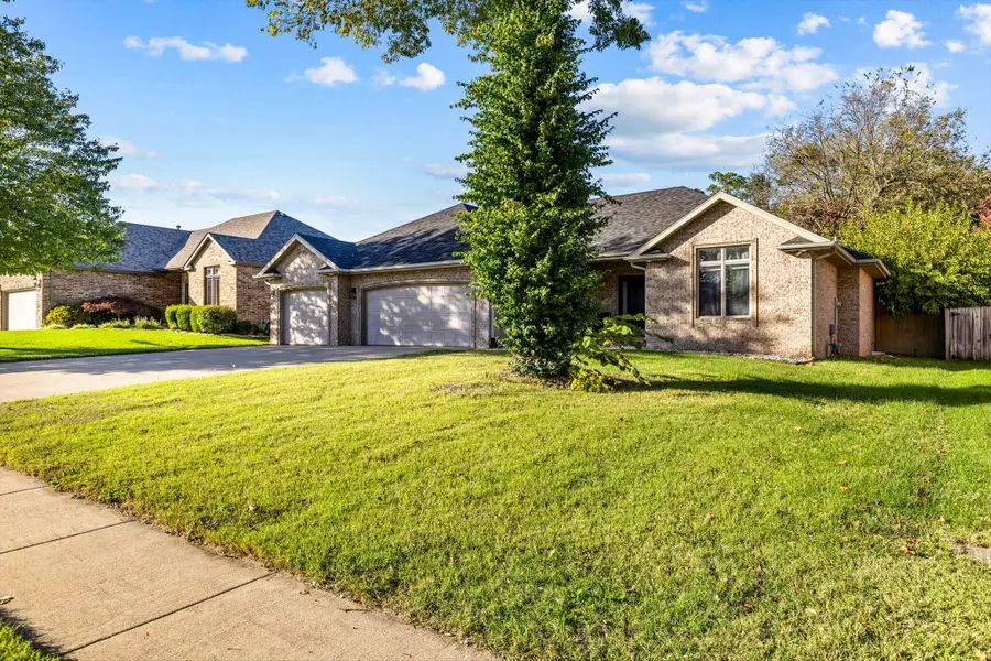 3701 W Broadmoor Street, Springfield, MO 65807 - Image #2