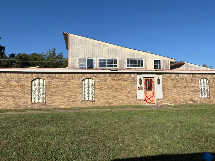 2216 M Street Sw, Miami, OK 74354 - Image #2