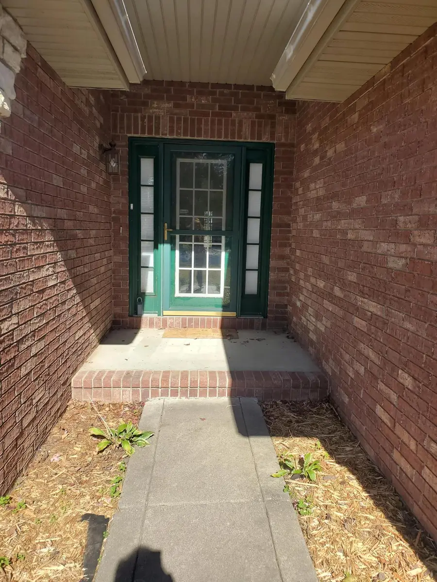 1219 W Mcguffey Street, Ozark, MO 65721 - Image #2