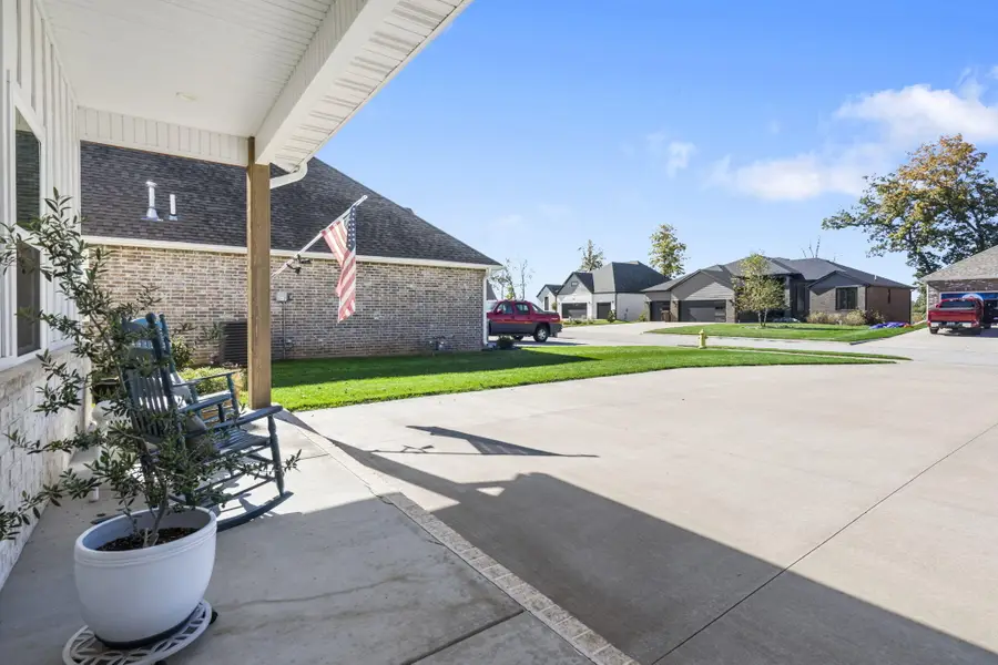 6040 S Kings Avenue, Springfield, MO 65810 - Image #3