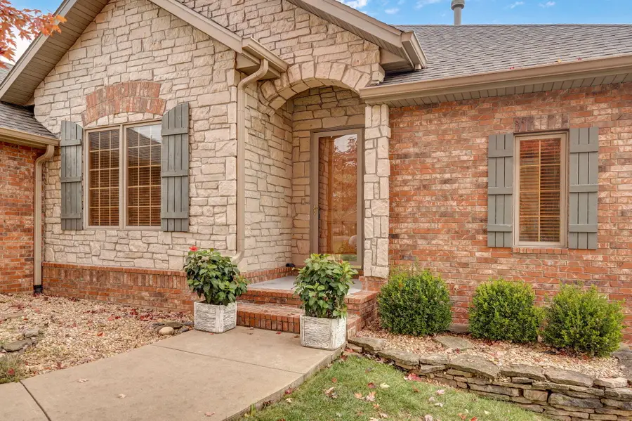 5252 S Holland Avenue, Springfield, MO 65810 - Image #2