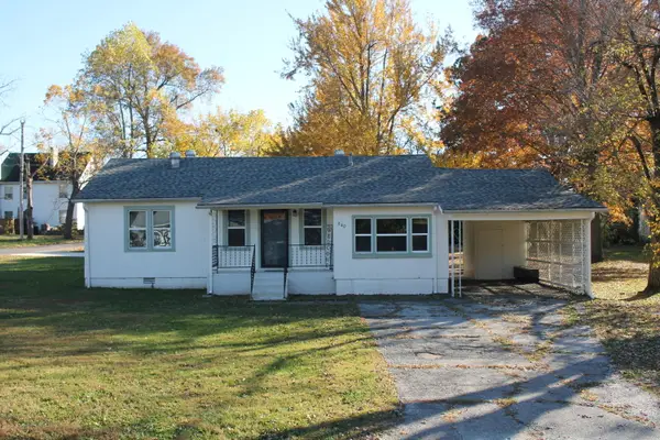 840 E Dorris Avenue, Mountain Grove, MO 65711