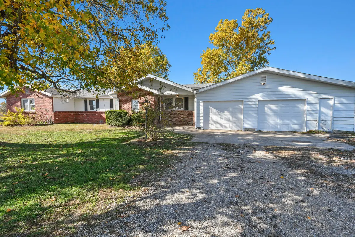 4763 Highway 39, Miller, MO 65707 - Image #1