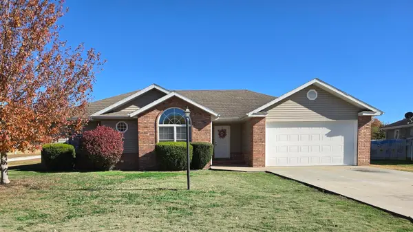 5338 Valley Drive, Morrisville, MO 65710