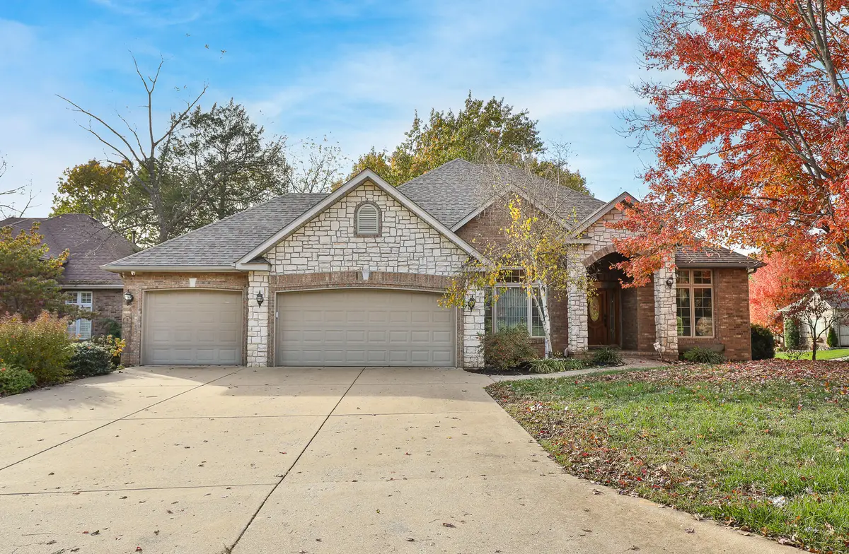 5055 S Old Oak Way, Springfield, MO 65810 - #1