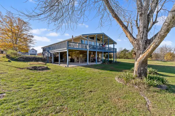 278 Daisy Lane, Lampe, MO 65681