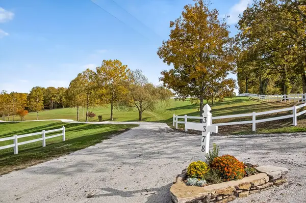 3378 Warner Road, Crane, MO 65633