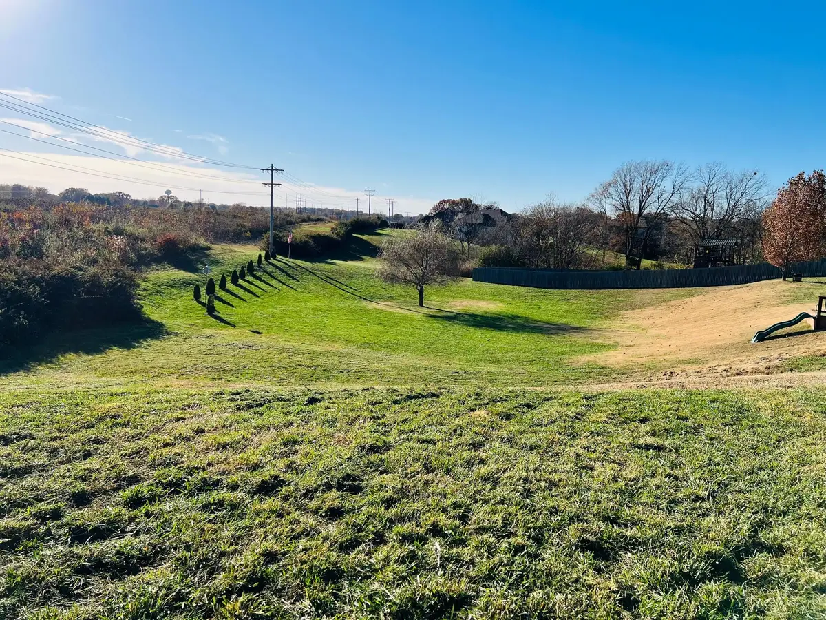 000 N Gregory Drive, Nixa, MO 65714 - Image #1