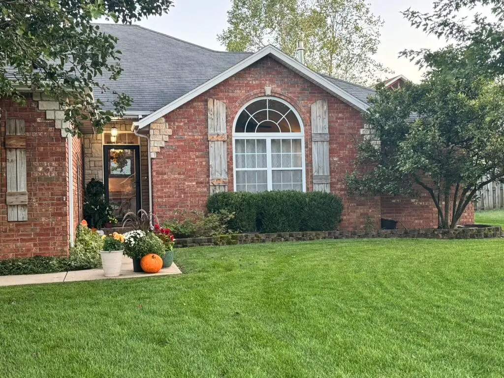 5319 S Clifton Avenue, Springfield, MO 65810 - Image #1